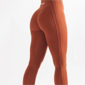 Alphalete pulse leggings size small